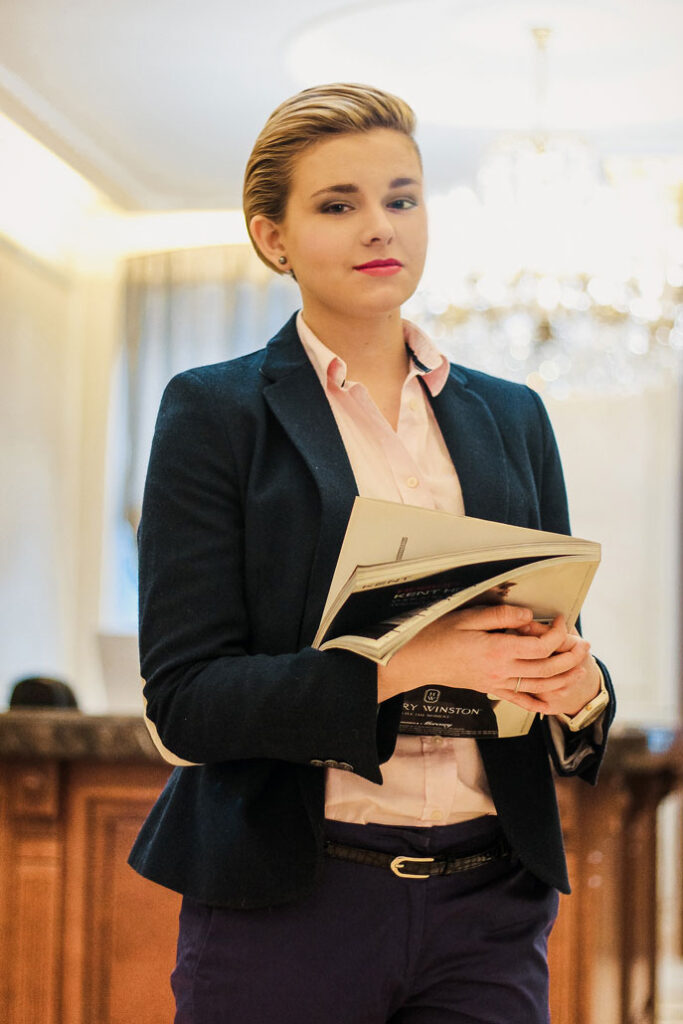 Женская-стрижка-мелирование-на-шапочке-Настя-Пожилова-15