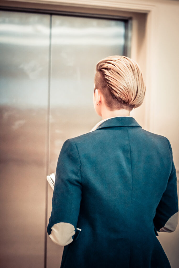 Женская-стрижка-мелирование-на-шапочке-Настя-Пожилова-31