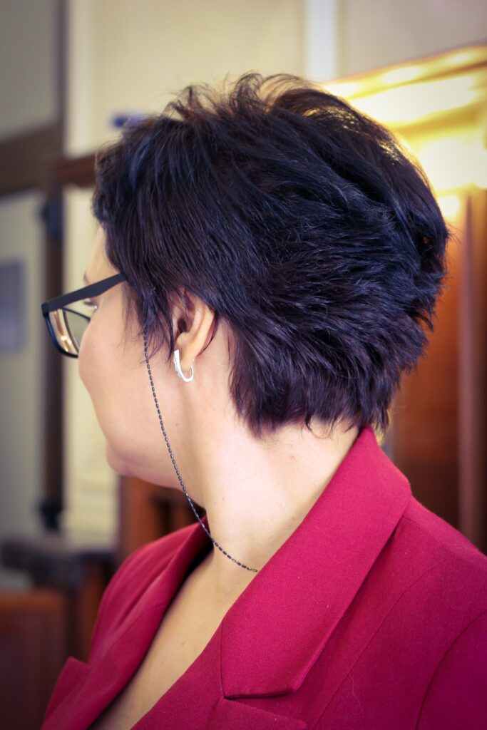 Кроткая-женская-стрижка-14