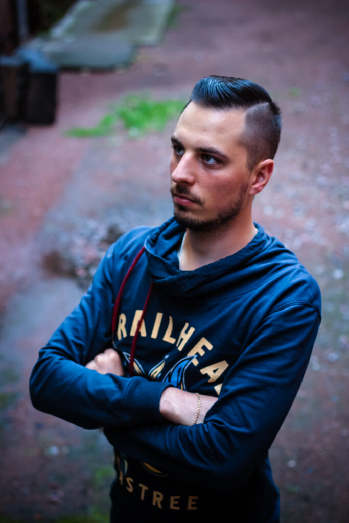 Мужская-стрижка-Лёха-20-8